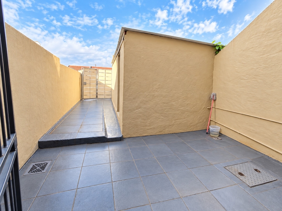 3 Bedroom Property for Sale in Amalinda North Eastern Cape